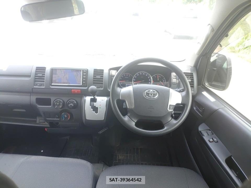 Toyota HIACE VAN 2019-06 7903883-6