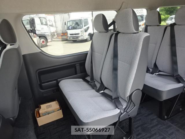 Toyota HIACE VAN 2018-05 7961916-12