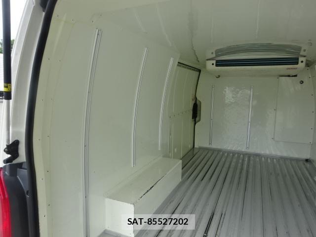 Toyota HIACE VAN 2019-12 7961928-14