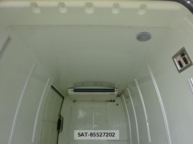 Toyota HIACE VAN 2019-12 7961928-17