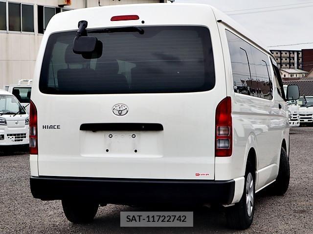 Toyota HIACE VAN 2022-03 7961917-2