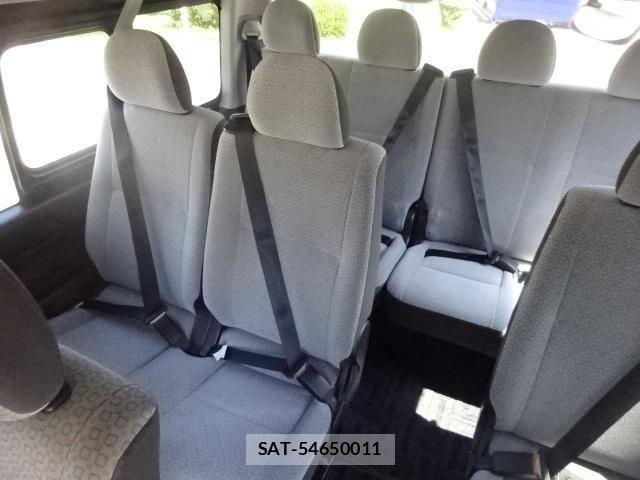 Toyota HIACE VAN 2019-04 7979386-15