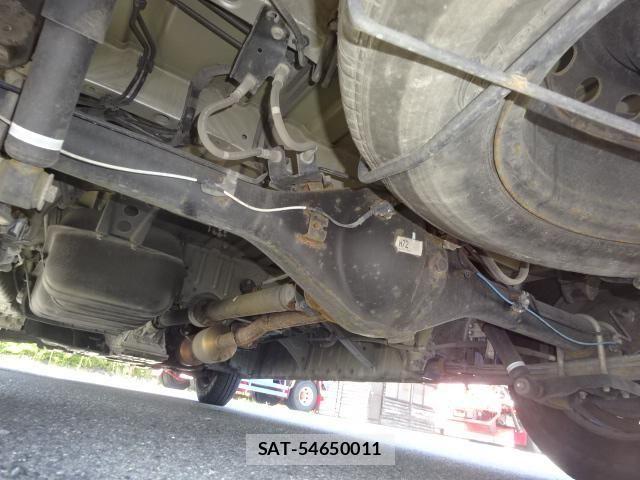 Toyota HIACE VAN 2019-04 7979386-24