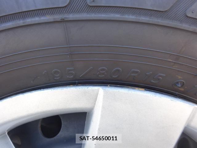 Toyota HIACE VAN 2019-04 7979386-28