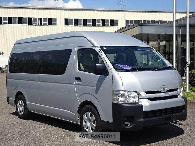 Toyota HIACE VAN 2019-04 7979386-2