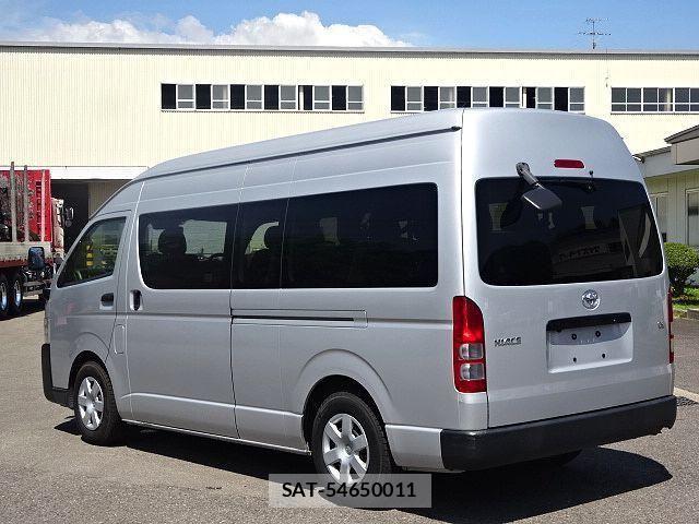 Toyota HIACE VAN 2019-04 7979386-5