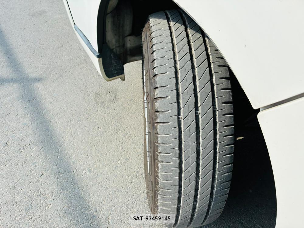 Toyota HIACE VAN 2008-05 7972159-32