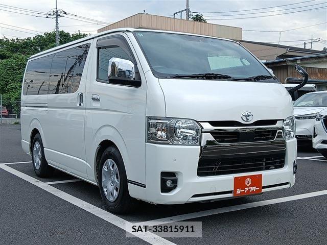 Toyota HIACE VAN 2022-10 8035841-20