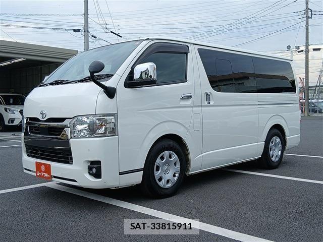 Toyota HIACE VAN 2022-10 8035841-23