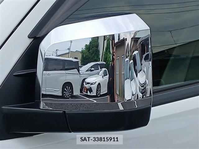 Toyota HIACE VAN 2022-10 8035841-29