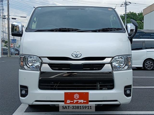 Toyota HIACE VAN 2022-10 8035841-7