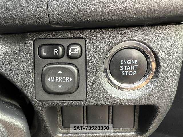 Toyota HIACE VAN 2022-12 8035840-21