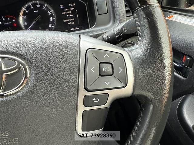 Toyota HIACE VAN 2022-12 8035840-23