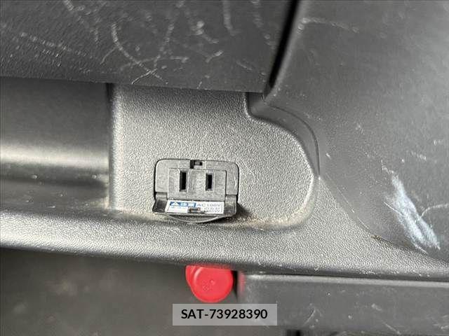 Toyota HIACE VAN 2022-12 8035840-27