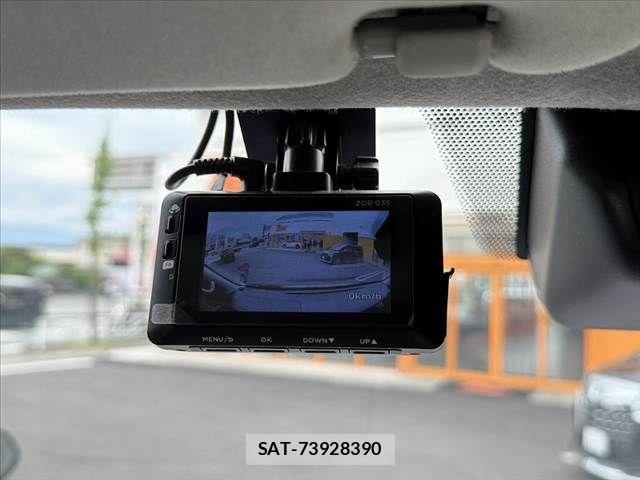 Toyota HIACE VAN 2022-12 8035840-28