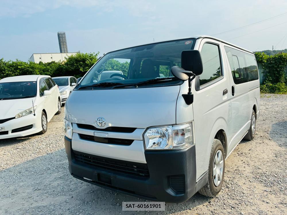 Toyota HIACE VAN 2019-02 7972165-0