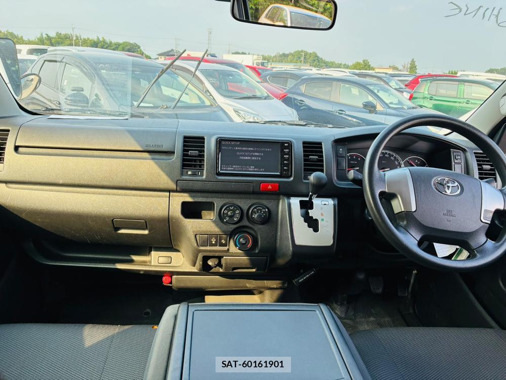 Toyota HIACE VAN 2019-02 7972165-11