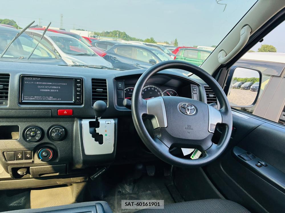 Toyota HIACE VAN 2019-02 7972165-12