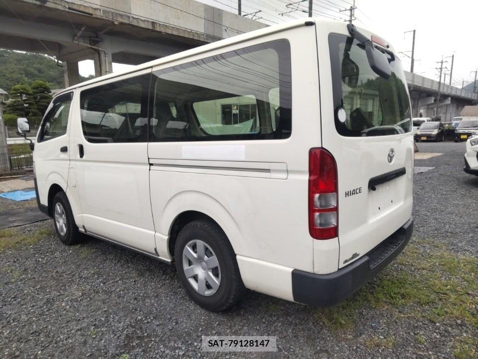 Toyota HIACE VAN 2019 8029838-3