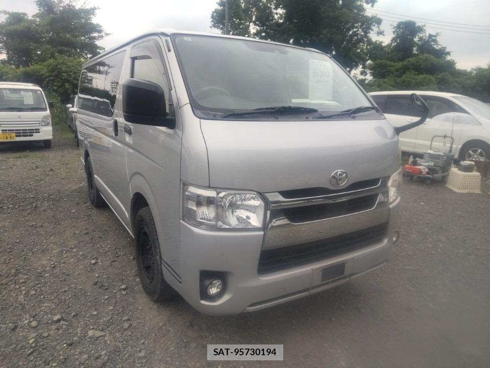 Toyota HIACE VAN 2020-06 7998220-0