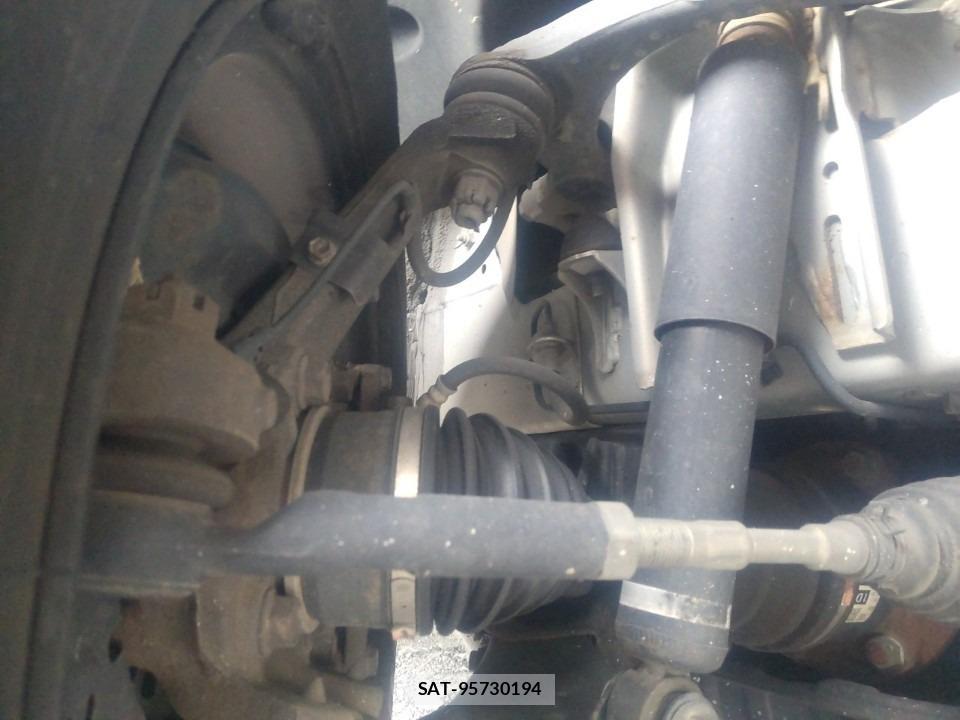 Toyota HIACE VAN 2020-06 7998220-17