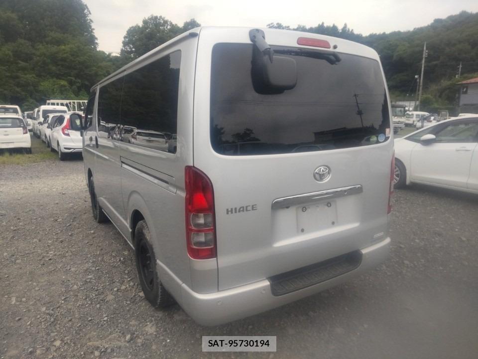 Toyota HIACE VAN 2020-06 7998220-3