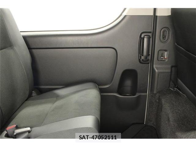 Toyota HIACE VAN 2016-07 8073937-29