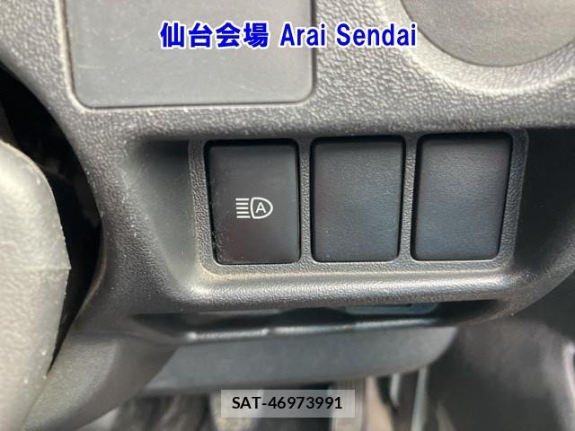 Toyota HIACE VAN 2019-07 8068529-2