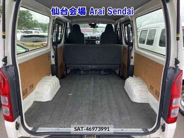 Toyota HIACE VAN 2019-07 8068529-6