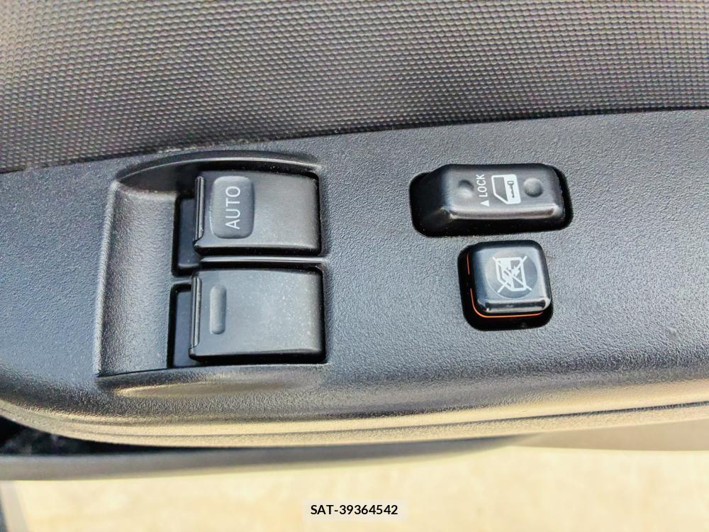 Toyota HIACE VAN 2019-06 7903883-21