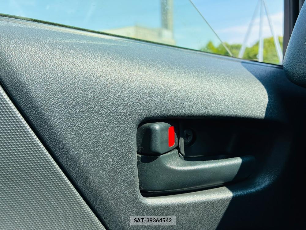 Toyota HIACE VAN 2019-06 7903883-22