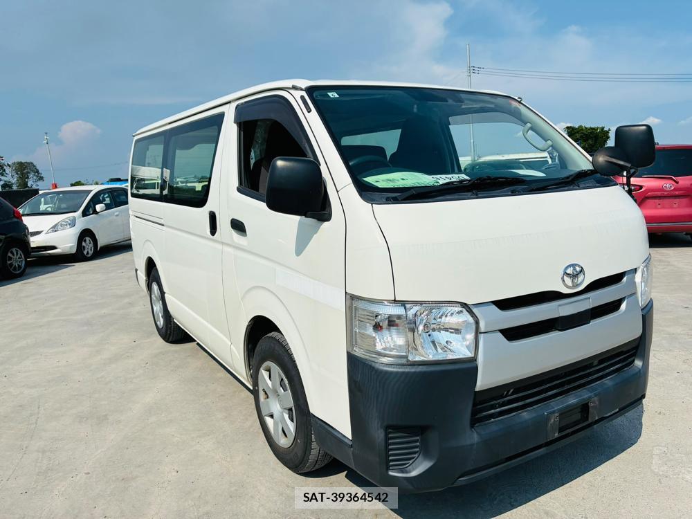 Toyota HIACE VAN 2019-06 7903883-6