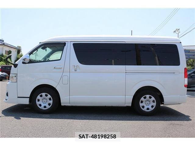 Toyota HIACE VAN 2018-10 8130426-9