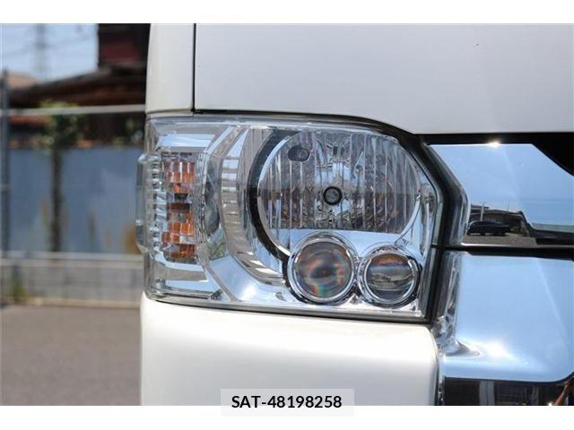 Toyota HIACE VAN 2018-10 8130426-10