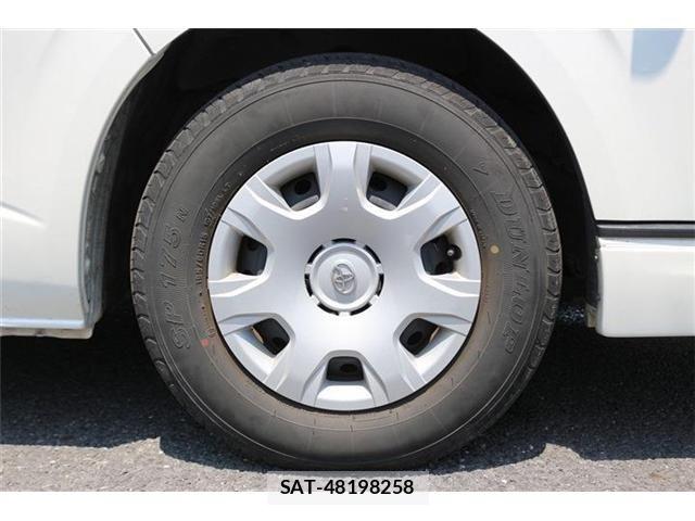 Toyota HIACE VAN 2018-10 8130426-12
