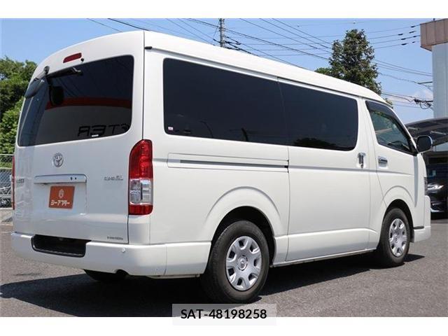 Toyota HIACE VAN 2018-10 8130426-20