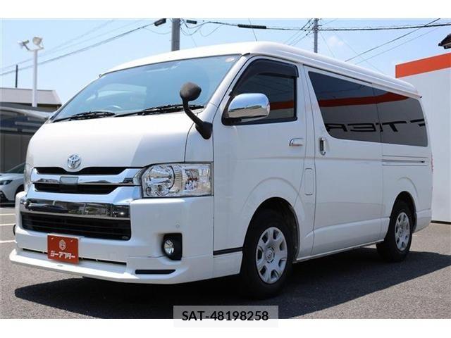 Toyota HIACE VAN 2018-10 8130426-22