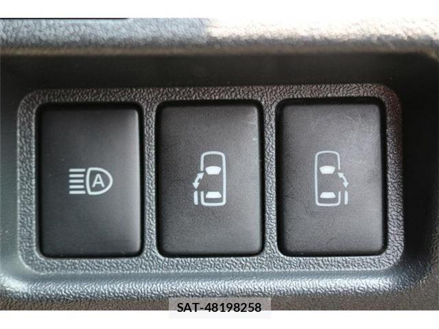 Toyota HIACE VAN 2018-10 8130426-2