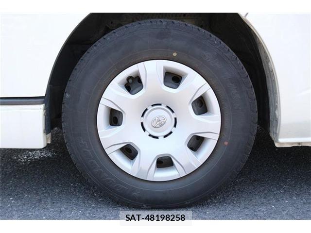 Toyota HIACE VAN 2018-10 8130426-29