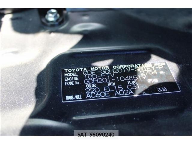 Toyota HIACE VAN 2020-09 8130429-17