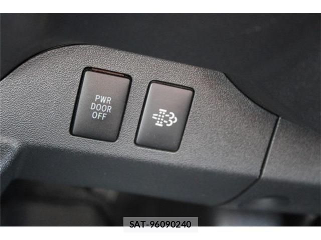 Toyota HIACE VAN 2020-09 8130429-27