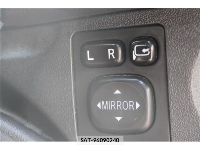 Toyota HIACE VAN 2020-09 8130429-2