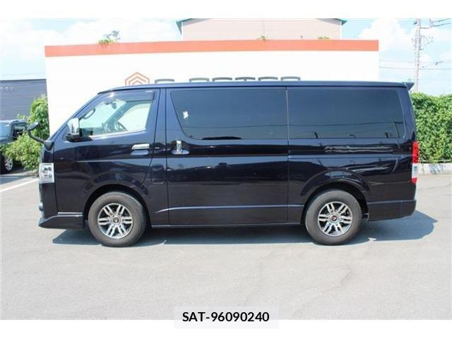 Toyota HIACE VAN 2020-09 8130429-8