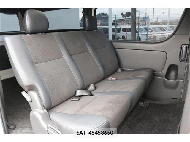 Toyota HIACE VAN 2021-03 8207779-14