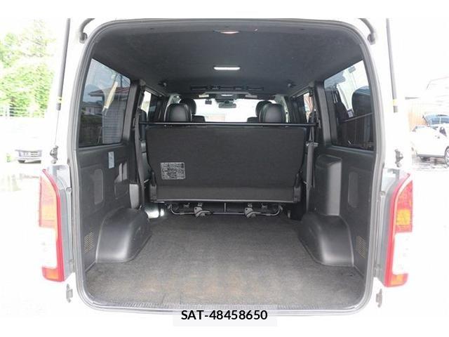 Toyota HIACE VAN 2021-03 8207779-15