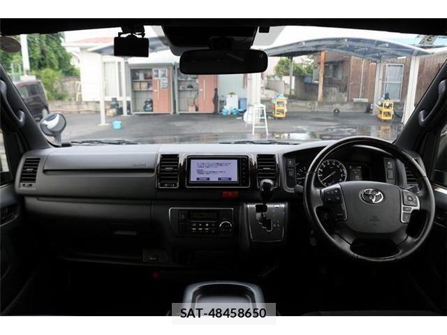 Toyota HIACE VAN 2021-03 8207779-16