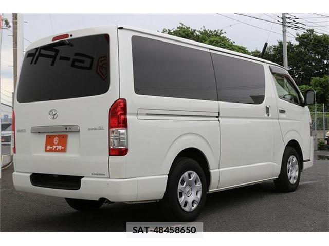 Toyota HIACE VAN 2021-03 8207779-20