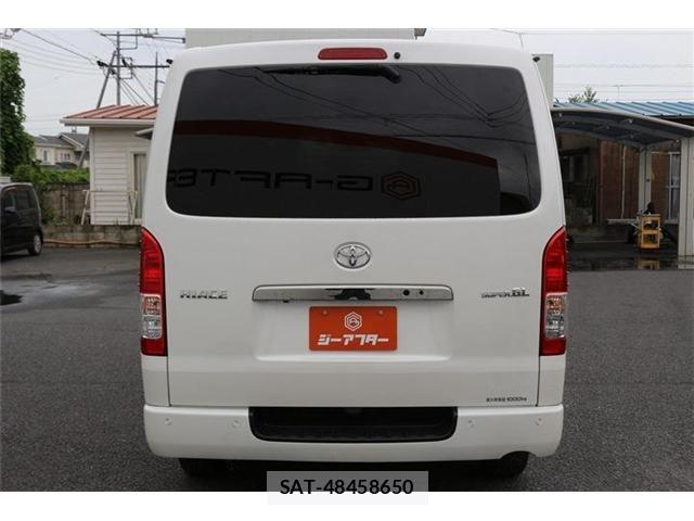 Toyota HIACE VAN 2021-03 8207779-8