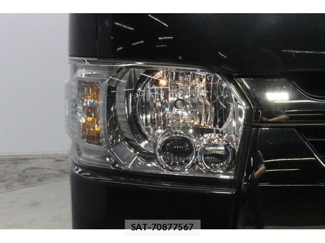 Toyota HIACE VAN 2023-01 8207777-11