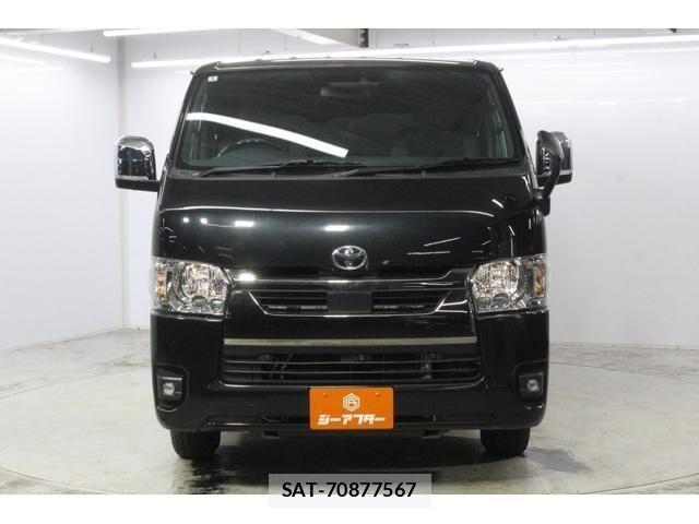 Toyota HIACE VAN 2023-01 8207777-1